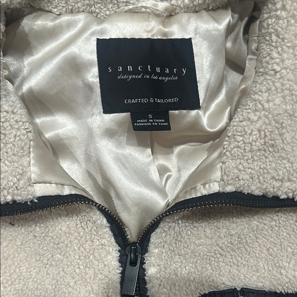 Sherpa Fleece Jacket with Black Pocket - Picture 2 of 3
